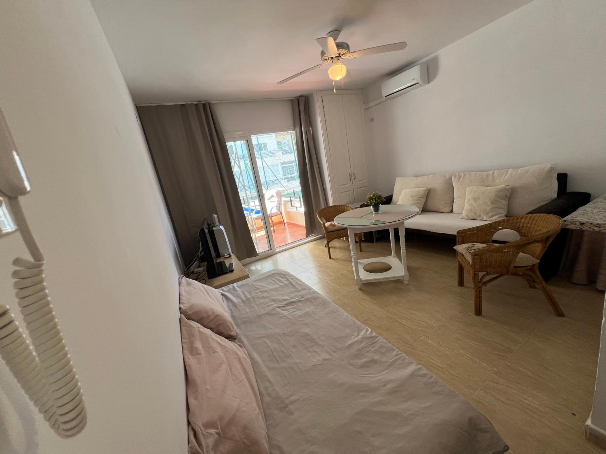 Magnifico Apartamento En La Carihuela, Torremolino Торемолинос Екстериор снимка